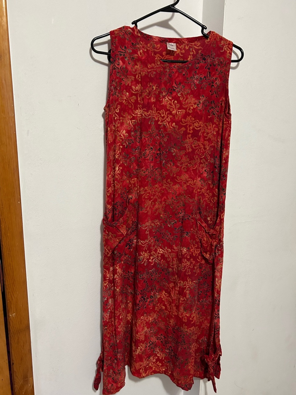 Sleeveless Batik Floral Midi Dress w/ pockets